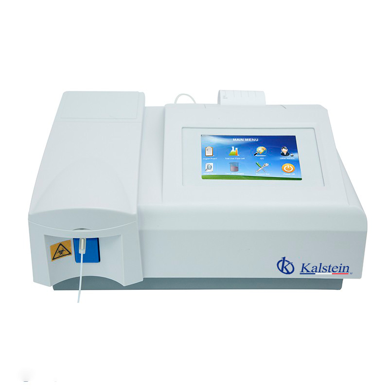 How does a clinical chemistry analyzer work?