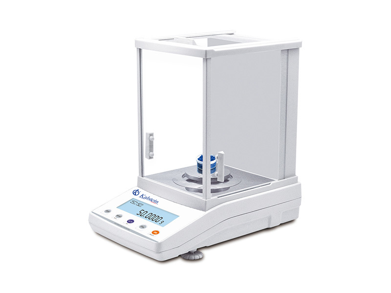 Balance analytique d'étalonnage interne YR05573 // YR05575 – 1