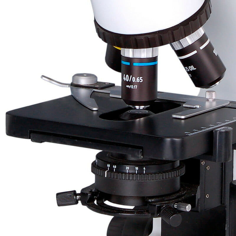 Microscope de Laboratoire YR06686 – 2