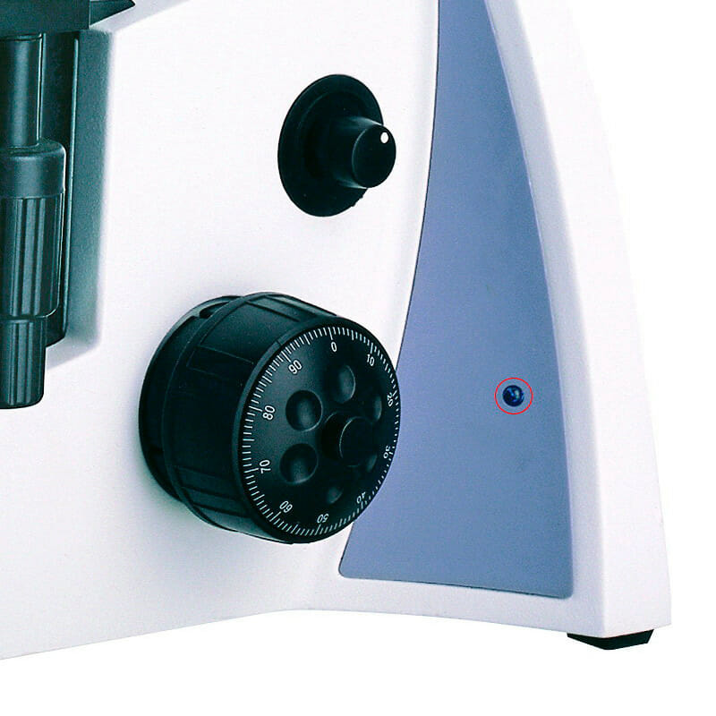 Comparaison Scientifique des Microscopes de Laboratoire: Kalstein YR0237 vs EUROMEX BioBlue BB1153 Trinoculaire