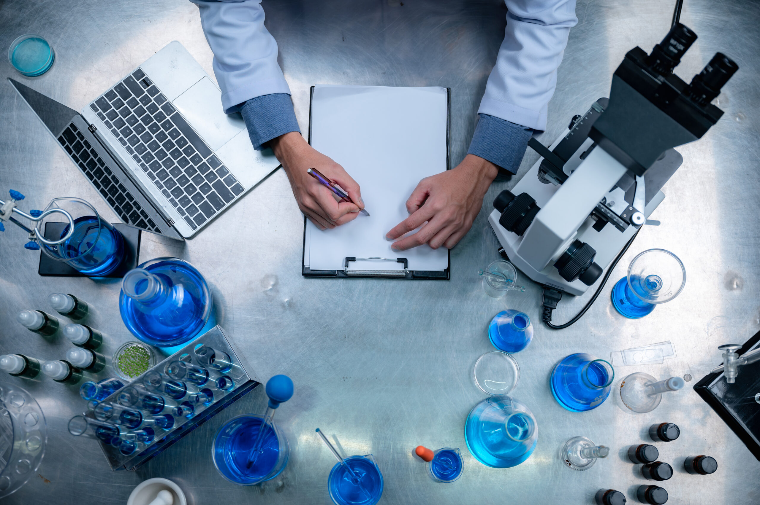 L'IA au Service de la Découverte de Médicaments Innovants