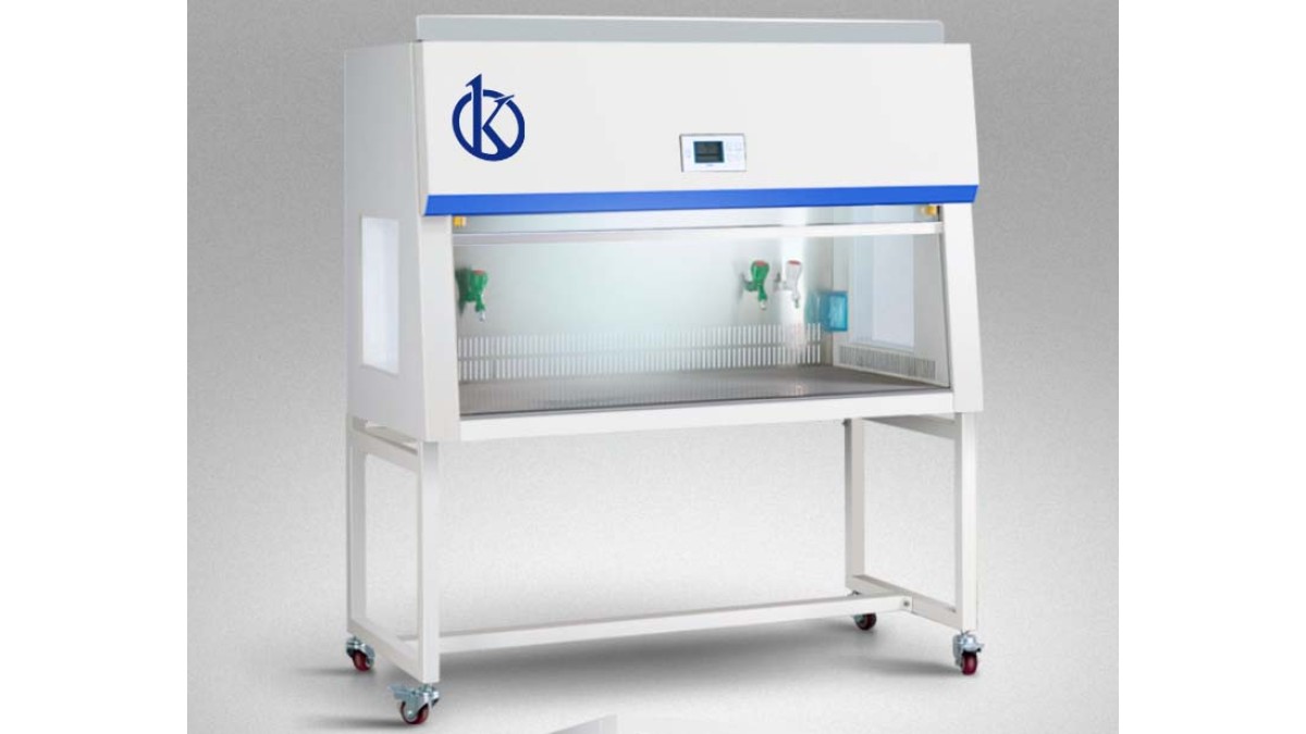 Bancs de propriété à flux laminaire vertical : Applications pratiques et techniques 2026